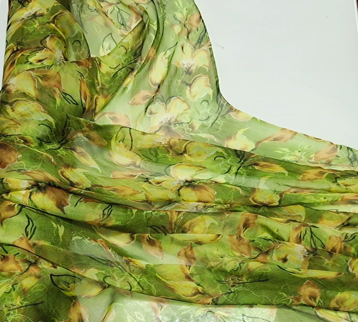 Pure Silk 100% Fabric On Sale Bohemian Floral Chiffon Style Width 135cm Soft 6mm Dress Scarf Material