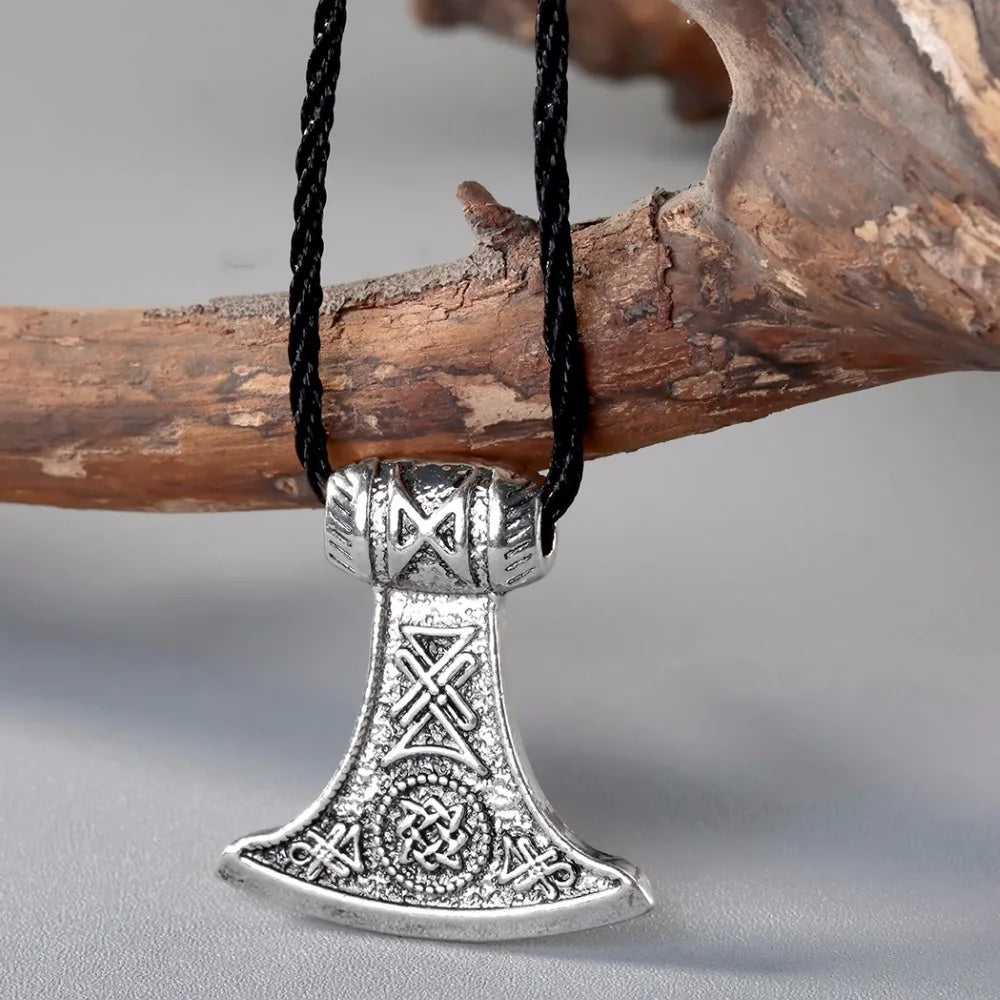 Kinitial Vintage Thor's Hammer Mjolnir Pendant Necklace Viking Scandinavian Norse Cross Knot Charm Necklaces Men Gift Jewelry