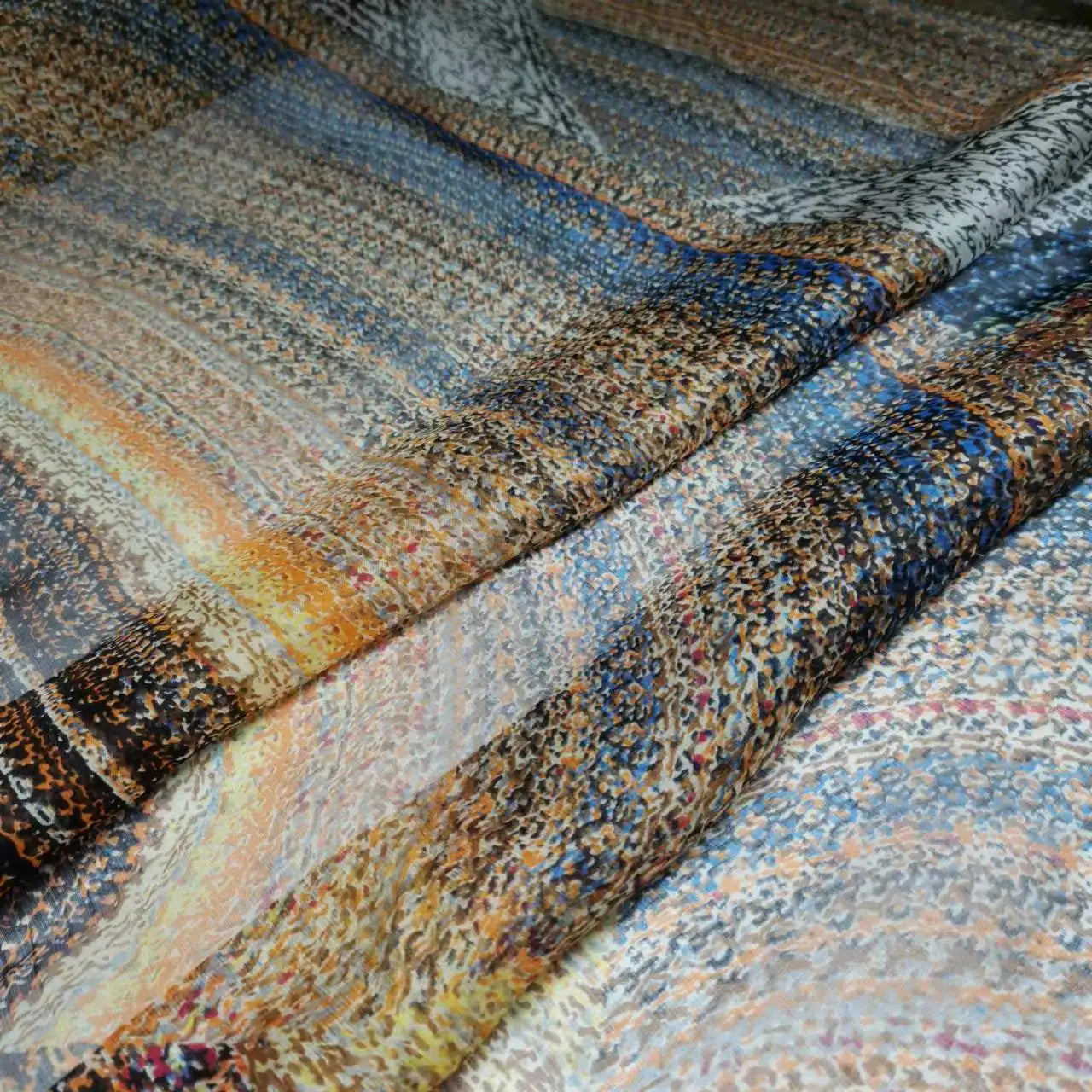 Pure Silk 100% Fabric On Sale Bohemian Floral Chiffon Style Width 135cm Soft 6mm Dress Scarf Material