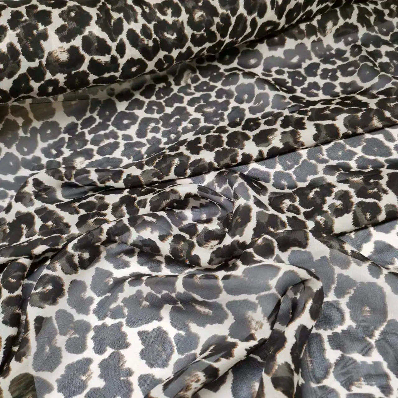 Pure Silk 100% Fabric On Sale Bohemian Floral Chiffon Style Width 135cm Soft 6mm Dress Scarf Material