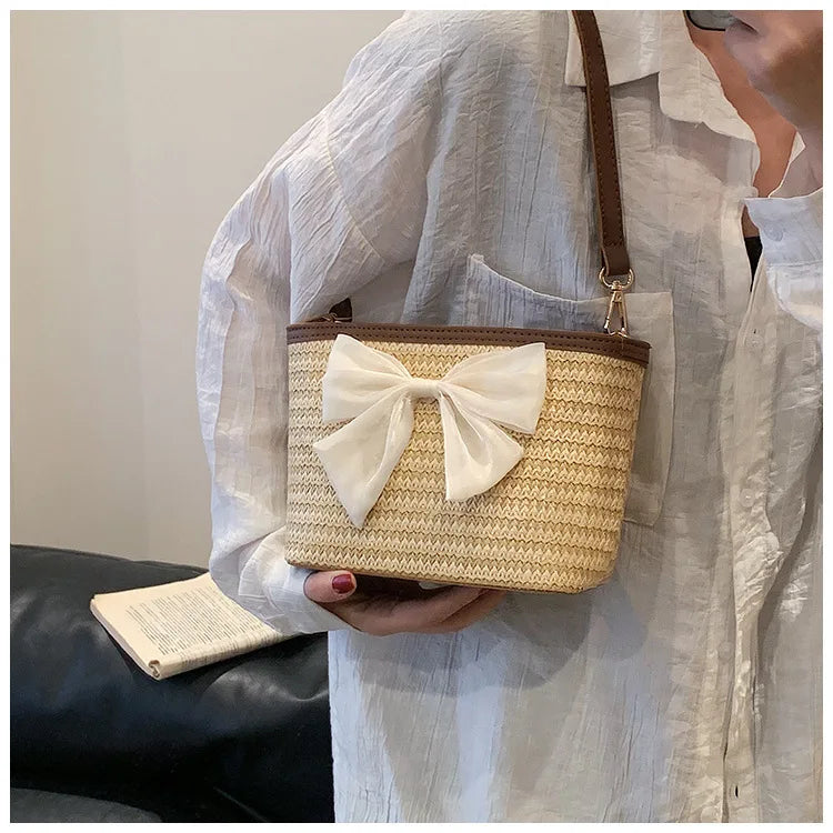 2024 New Woven Bag Women's Summer Versatile Crossbody Beach Resort Bag Mini Bohemian Phone Wallet Bucket Bag