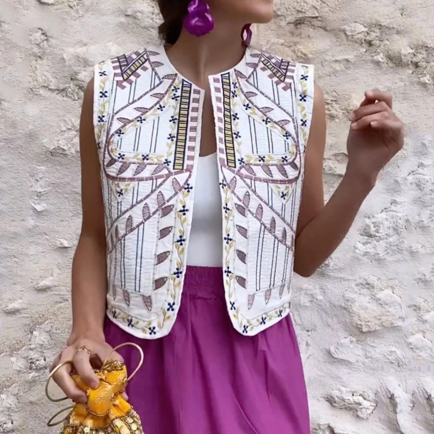 Combhasaki Women's Y2K Vintage Aesthetic Embroidery Vest Sleeveless Cardigan Round Neck Open Front Cropped Jackets Boho Outwear