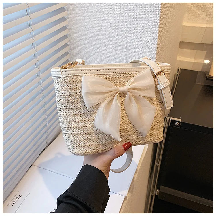 2024 New Woven Bag Women's Summer Versatile Crossbody Beach Resort Bag Mini Bohemian Phone Wallet Bucket Bag