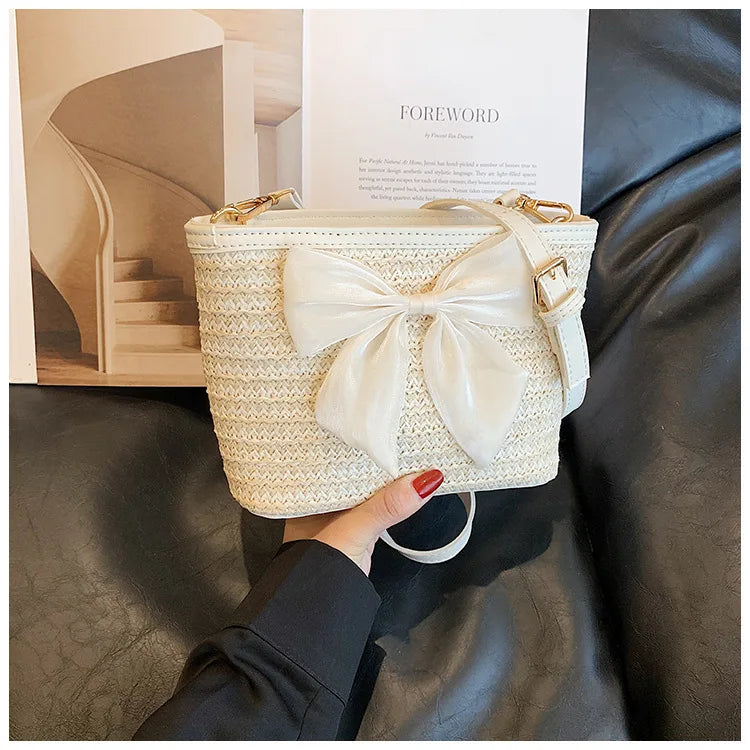 2024 New Woven Bag Women's Summer Versatile Crossbody Beach Resort Bag Mini Bohemian Phone Wallet Bucket Bag