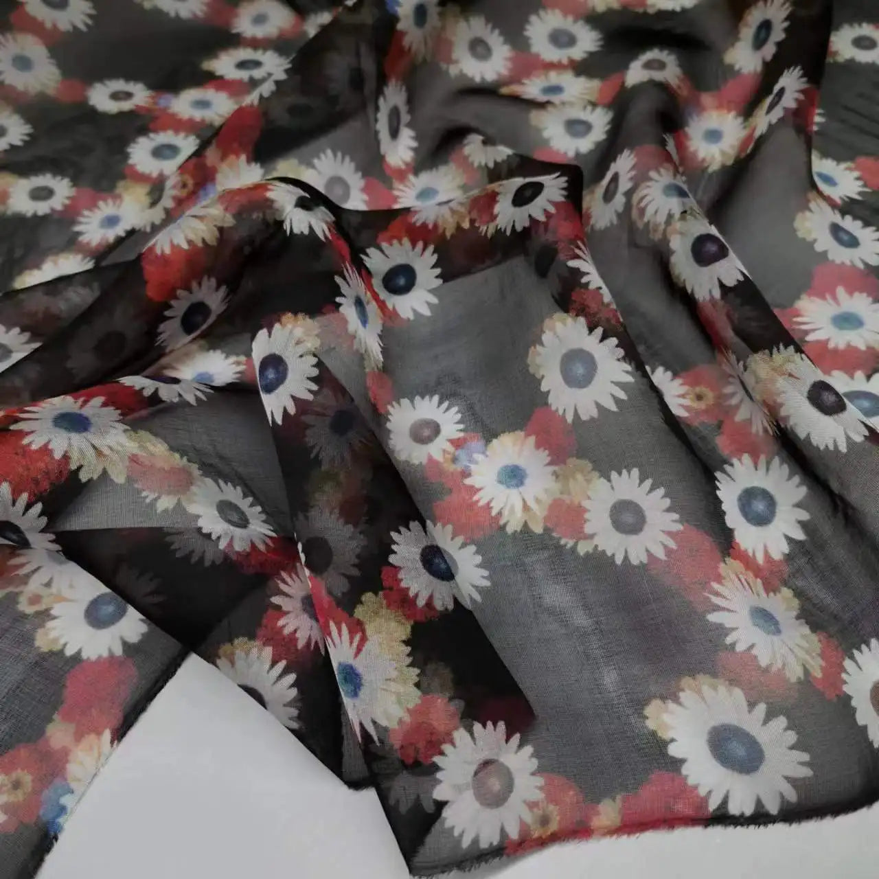 Pure Silk 100% Fabric On Sale Bohemian Floral Chiffon Style Width 135cm Soft 6mm Dress Scarf Material