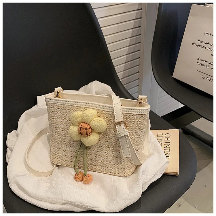 2024 New Woven Bag Women's Summer Versatile Crossbody Beach Resort Bag Mini Bohemian Phone Wallet Bucket Bag
