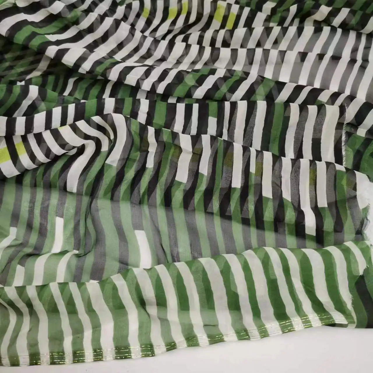 Pure Silk 100% Fabric On Sale Bohemian Floral Chiffon Style Width 135cm Soft 6mm Dress Scarf Material