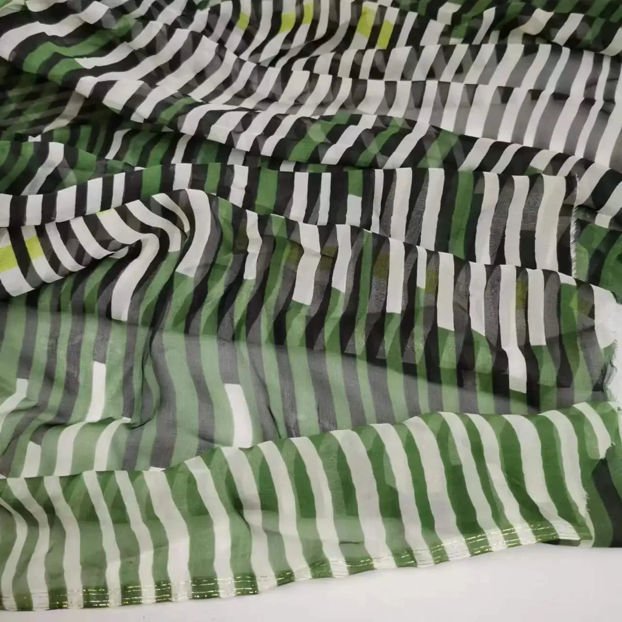 Pure Silk 100% Fabric On Sale Bohemian Floral Chiffon Style Width 135cm Soft 6mm Dress Scarf Material
