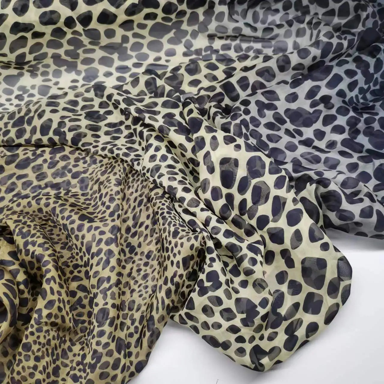 Pure Silk 100% Fabric On Sale Bohemian Floral Chiffon Style Width 135cm Soft 6mm Dress Scarf Material