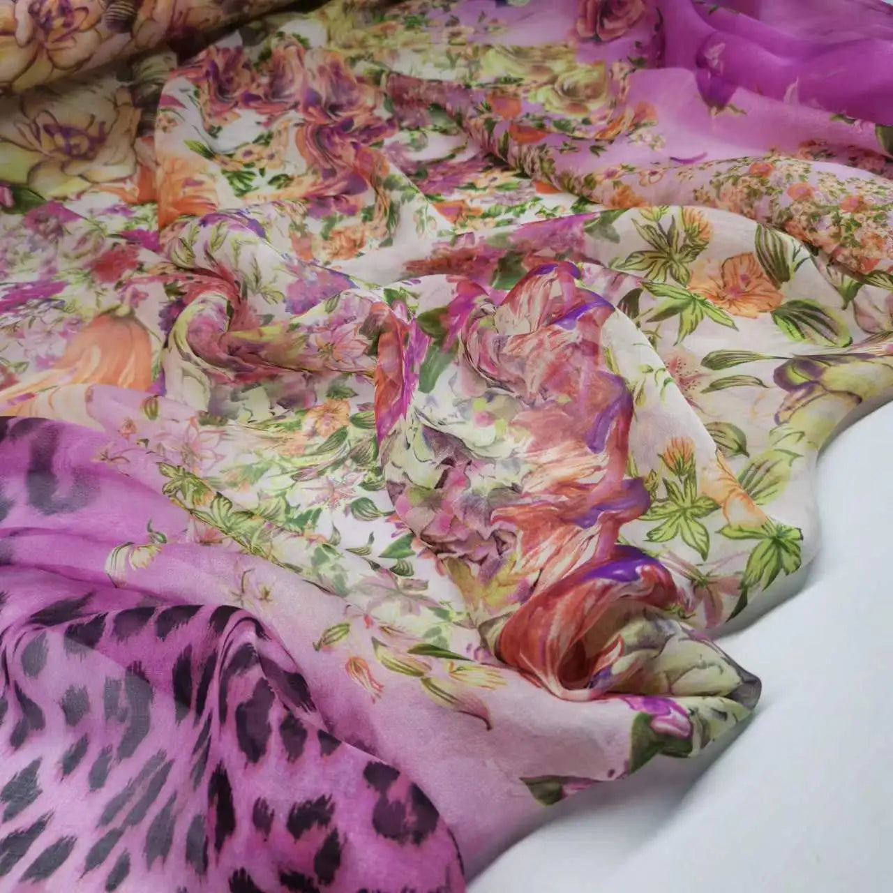 Pure Silk 100% Fabric On Sale Bohemian Floral Chiffon Style Width 135cm Soft 6mm Dress Scarf Material