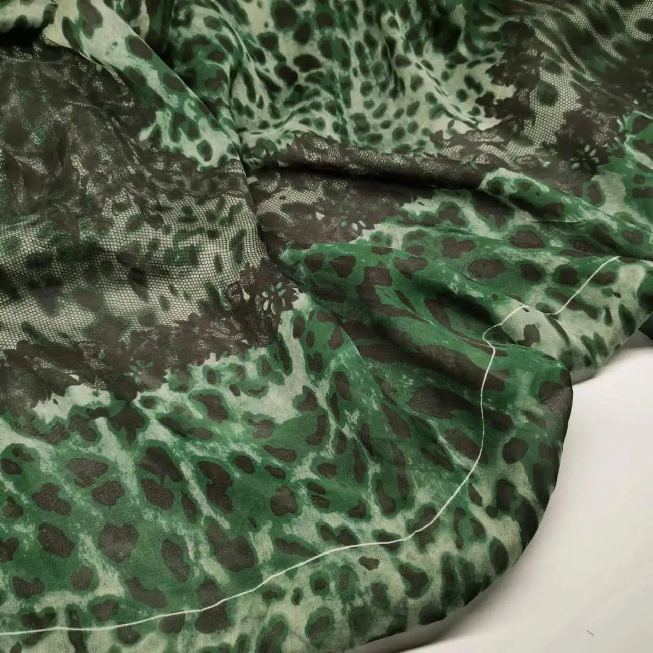 Pure Silk 100% Fabric On Sale Bohemian Floral Chiffon Style Width 135cm Soft 6mm Dress Scarf Material