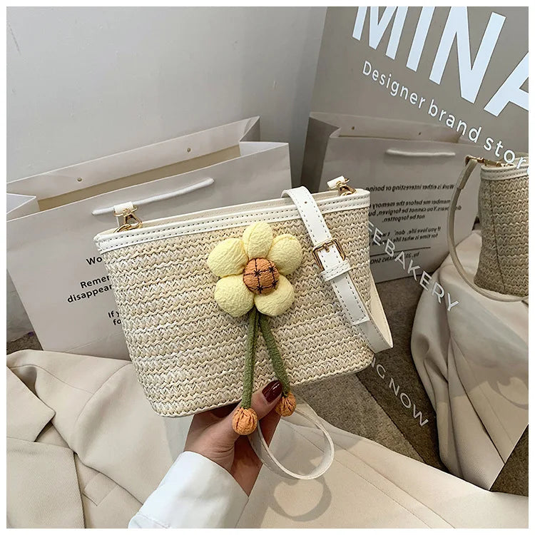 2024 New Woven Bag Women's Summer Versatile Crossbody Beach Resort Bag Mini Bohemian Phone Wallet Bucket Bag