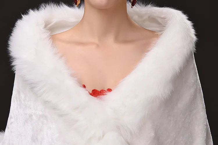 Luxury Faux Fur Scarf Cape Winter Warm Bolero Bridal Poncho Elegant Soft Mink Female Wedding Cloak Jacket E162