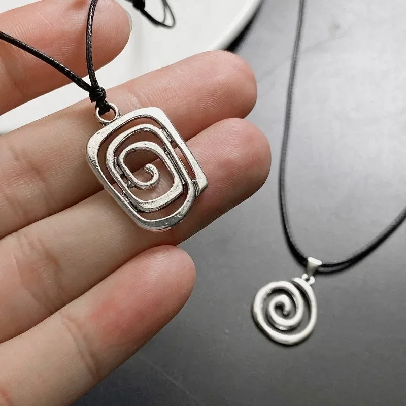 Vintage Spiral Vortex Pendant Necklace Hand-woven Leather Rope Necklace for Women Boho Goth Necklace Fashion 2023 Y2K Jewelry