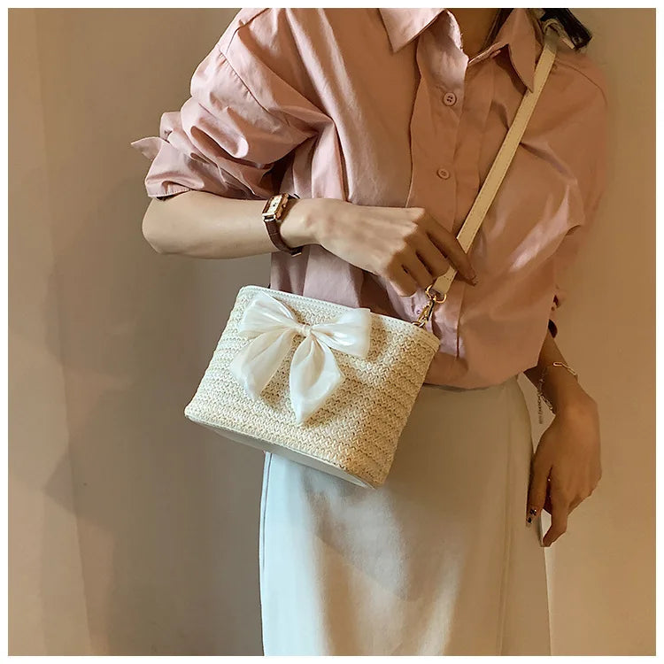 2024 New Woven Bag Women's Summer Versatile Crossbody Beach Resort Bag Mini Bohemian Phone Wallet Bucket Bag