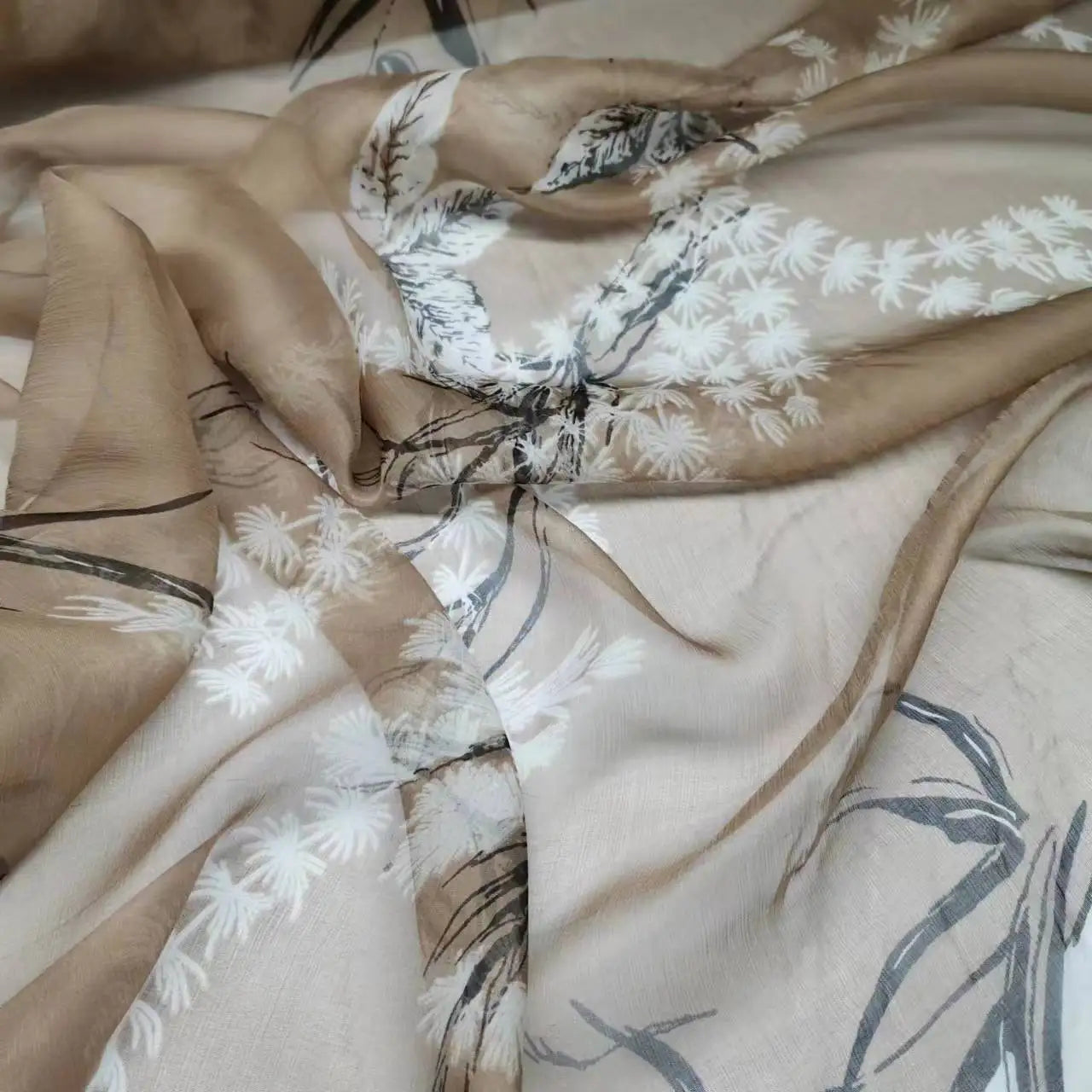 Pure Silk 100% Fabric On Sale Bohemian Floral Chiffon Style Width 135cm Soft 6mm Dress Scarf Material