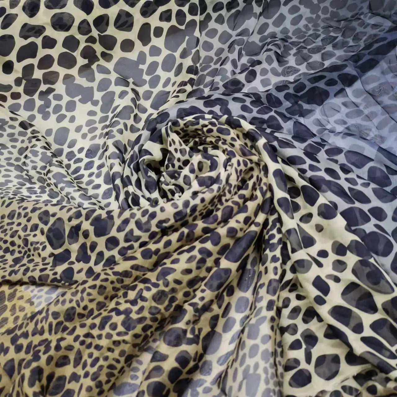 Pure Silk 100% Fabric On Sale Bohemian Floral Chiffon Style Width 135cm Soft 6mm Dress Scarf Material
