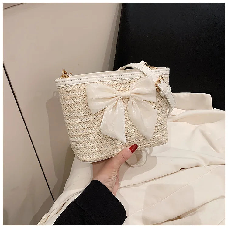 2024 New Woven Bag Women's Summer Versatile Crossbody Beach Resort Bag Mini Bohemian Phone Wallet Bucket Bag