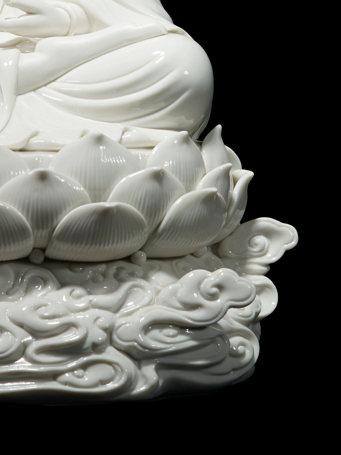 Xiangyun Avalokitesvara Bodhisattva Household Ceramic Ornaments Blanc De Chine Pure Handmade Ceramics Crafts Living Room Desktop