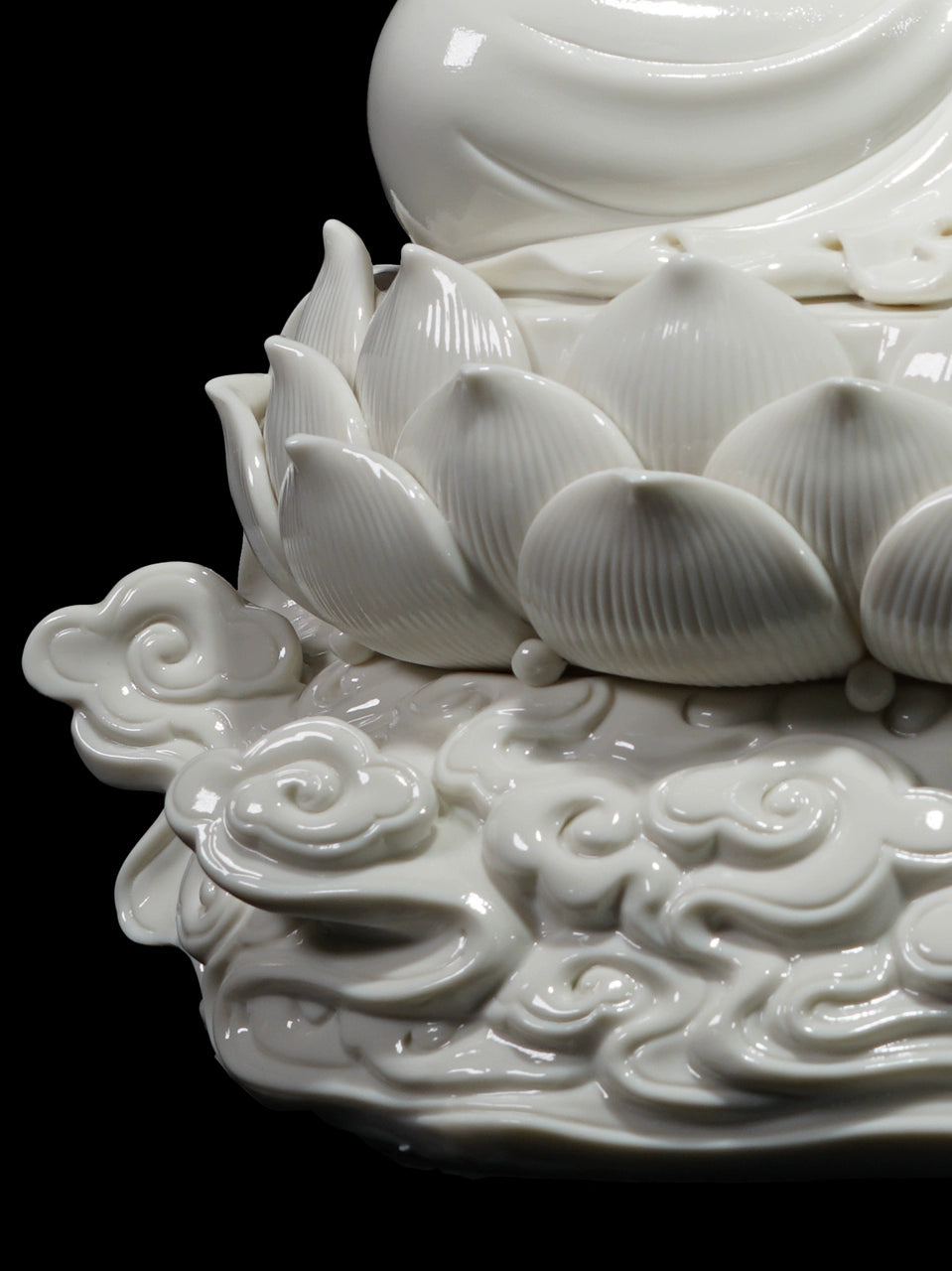 Xiangyun Avalokitesvara Bodhisattva Household Ceramic Ornaments Blanc De Chine Pure Handmade Ceramics Crafts Living Room Desktop