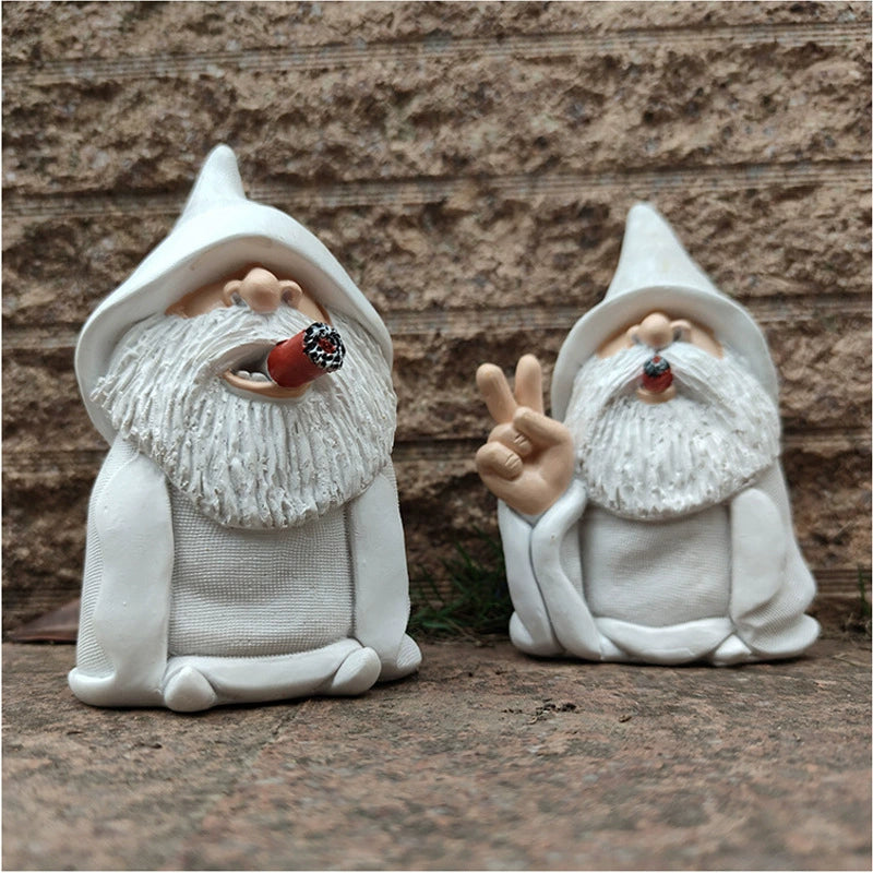 Garden Pygmy and Pygmy Ornaments Resin Crafts White Robe Smoking Pygmy Vertical Middle Finger Garden Landscape Decoration