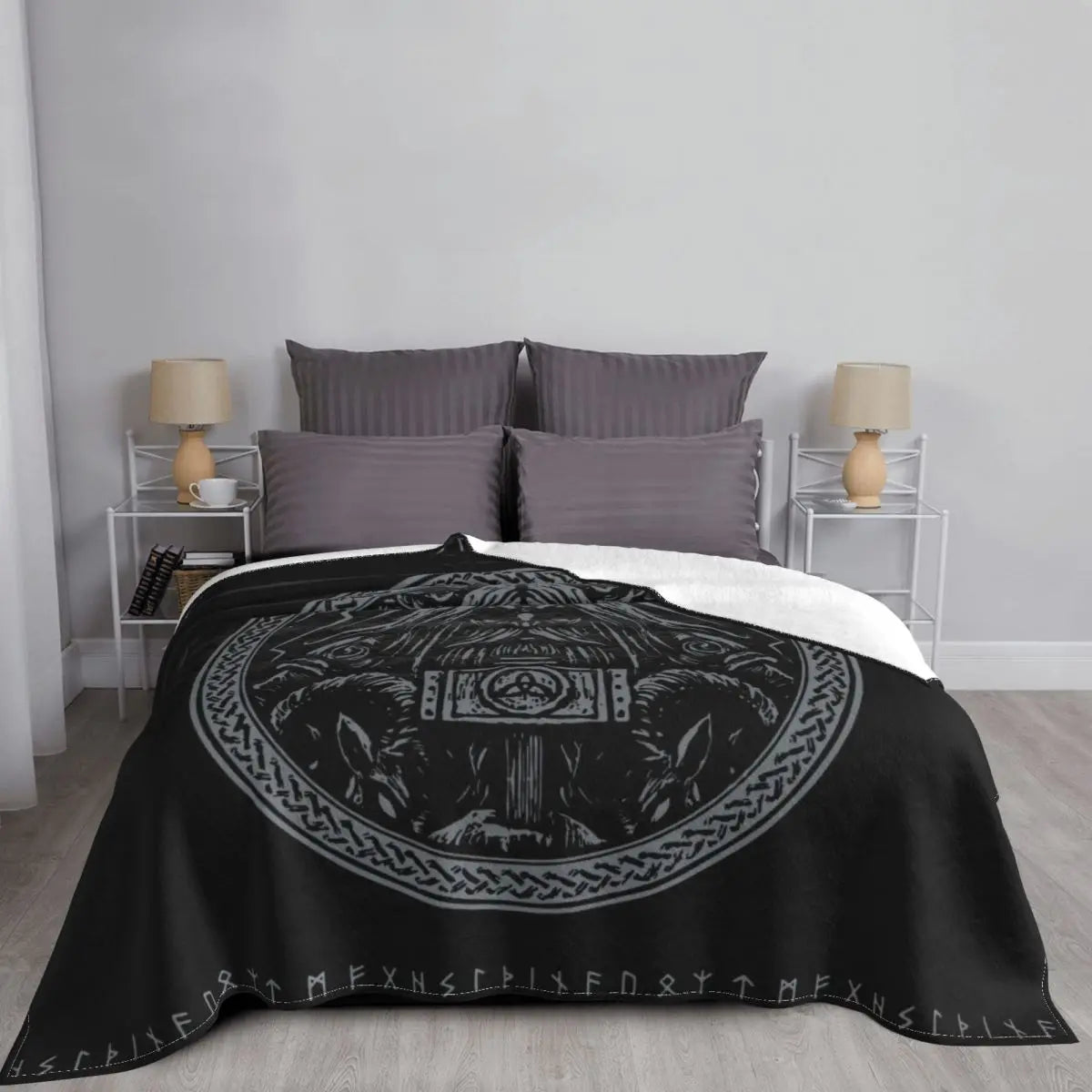 Medaillon with Runes Viking Norse God Odin Patterned Blanket Flannel Spring Autumn Breathable Soft Blanket Bedding Car Cover
