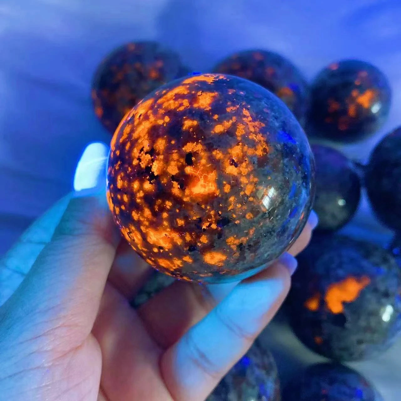 Natural Yooperlite Sphere Crystal Stone Powerful Chakra Ball Energy Wicca Flame Stone Reiki Healing Spiritual Witchcraft Gift