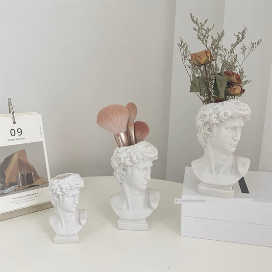 INS Style David Statue Flower Holder Desktop Decoration Makeup Brush Storage Pen Holder Vase Art Vase Photo Props