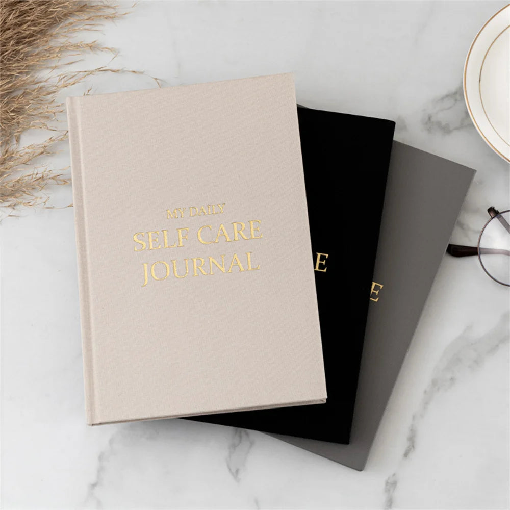Gratitude Journal
Five-minute Journal
Happy Book
Self-help Diary
Cloth Cover Notebook