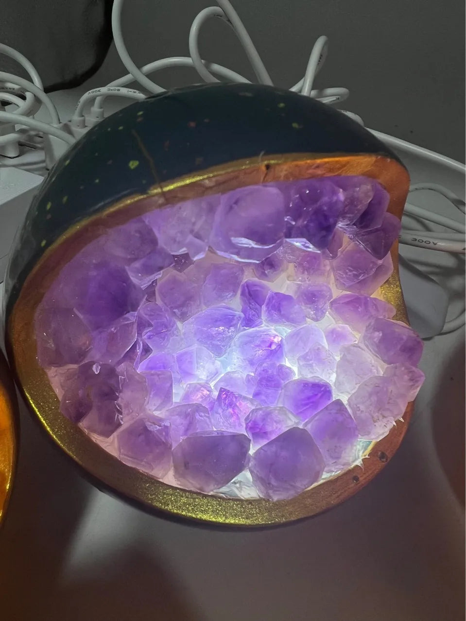 Natural Crystal Gravel Light USB plug Citrine/Amethyst Bedside Night Light Energy Reiki Healing Gem Home Decor Quartz Geode