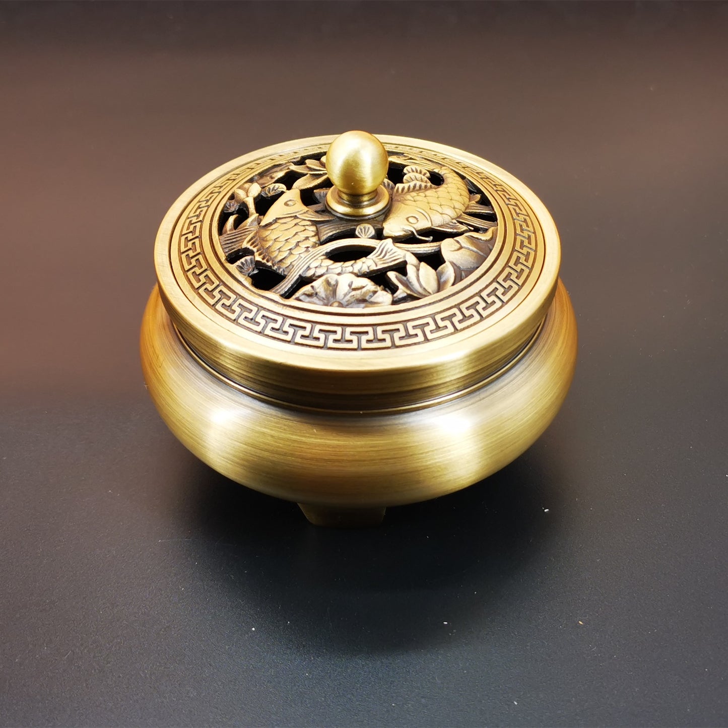craftsman antique copper incense burner pure copperHome decoration household Zen Xuande stove plate sandalwood burner carving