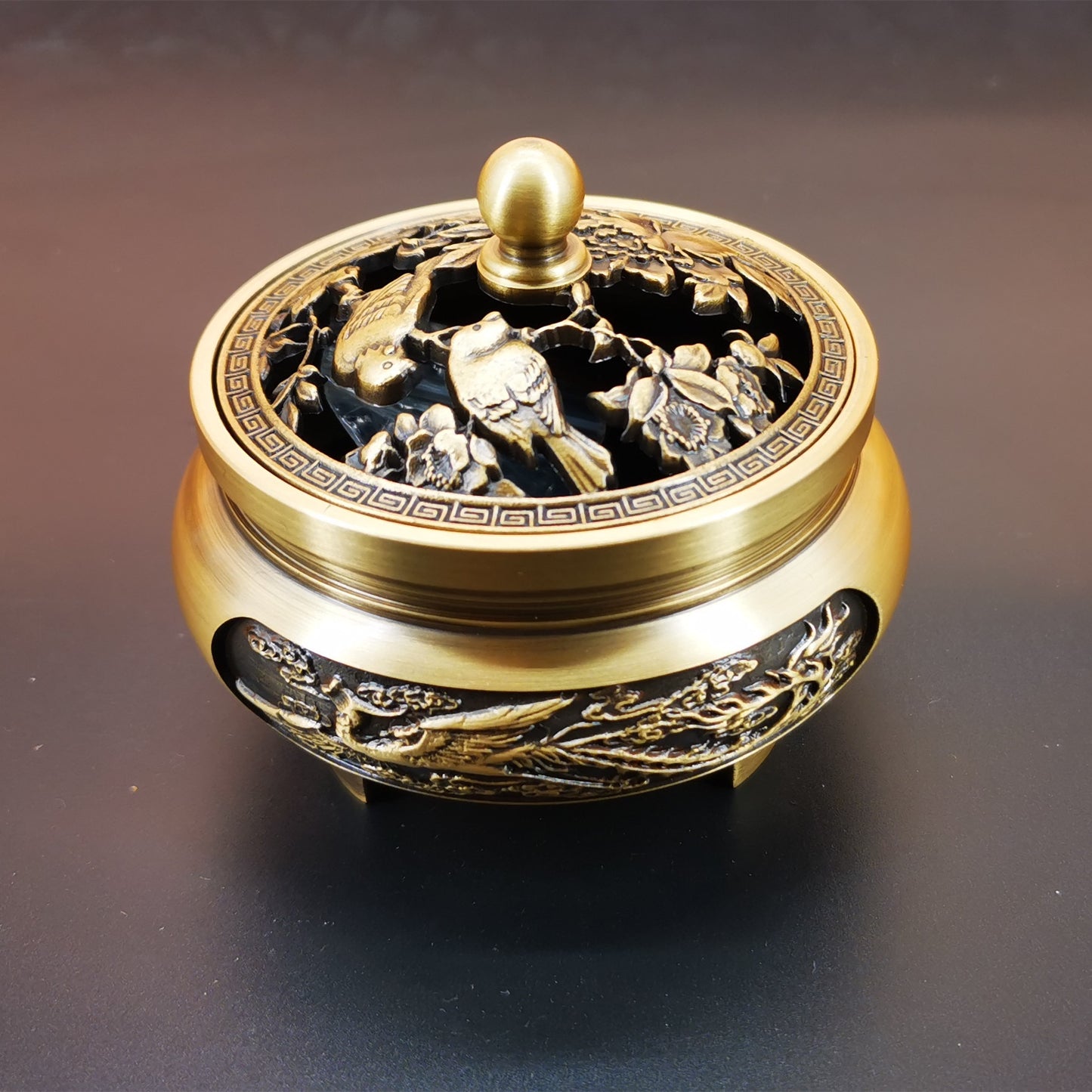 craftsman antique copper incense burner pure copperHome decoration household Zen Xuande stove plate sandalwood burner carving