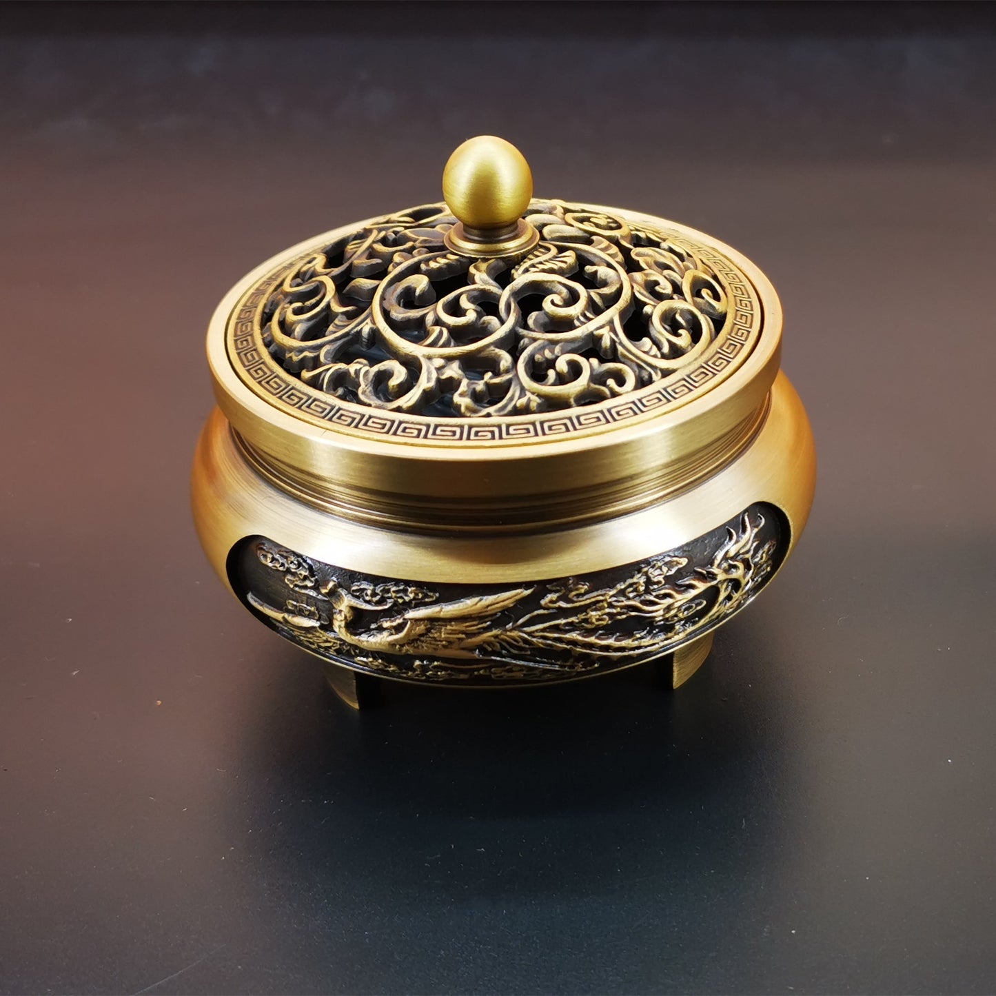 craftsman antique copper incense burner pure copperHome decoration household Zen Xuande stove plate sandalwood burner carving