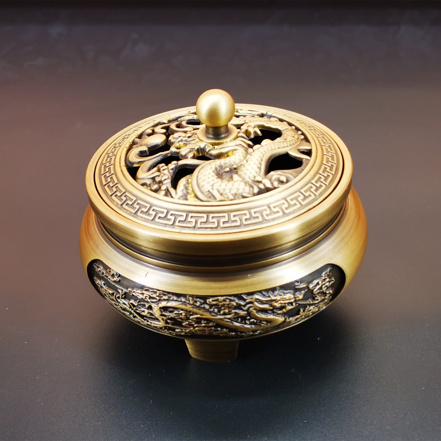 craftsman antique copper incense burner pure copperHome decoration household Zen Xuande stove plate sandalwood burner carving